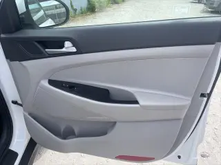 Hyundai TUCSON 2020 SE 4 puertas SUV