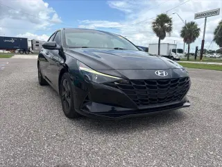 Hyundai ELANTRA 2021 SEL 4 puertas Sedan