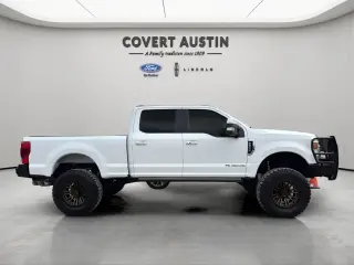 Ford F-250 Super Duty 2022 4x4 Lariat 4 puertas Cabina Crew 6.8 pies. SB Pickup