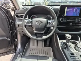 Toyota Highlander 2023 AWD L 4dr SUV