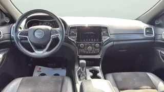 Jeep Grand Cherokee 2019 4x4 Laredo 4 puertas SUV