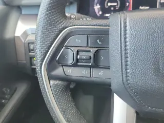 Toyota Tacoma 2024 4x4 SR5 4 puertas Cabina Doble 5.0 pies SB