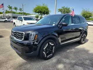 Kia Telluride 2023 AWD S 4 puertas SUV