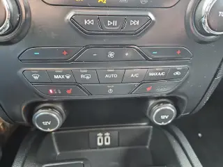 Ford Ranger 2019 4x4 Lariat 4 puertas SuperCrew 5.1 pies. SB