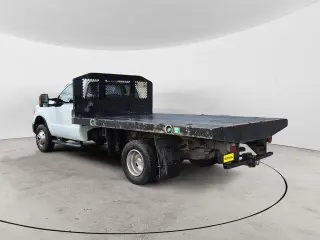 Ford F-350 Super Duty 2015 4x4 XL Cabina Regular 2 puertas 141 pulg. WB DRW Chasis
