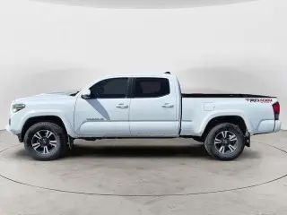 Toyota Tacoma 2017 4x4 TRD Sport 4 puertas Doble Cabina 6.1 ft LB