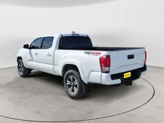 Toyota Tacoma 2017 4x4 TRD Sport 4 puertas Doble Cabina 6.1 ft LB