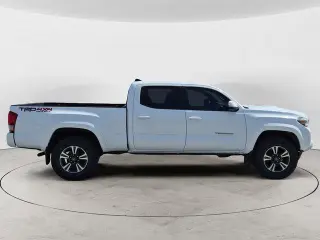 Toyota Tacoma 2017 4x4 TRD Sport 4 puertas Doble Cabina 6.1 ft LB