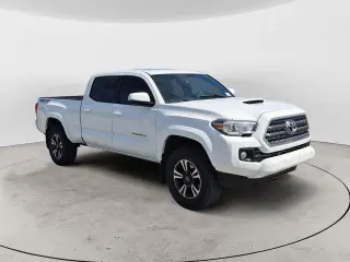 Toyota Tacoma 2017 4x4 TRD Sport 4 puertas Doble Cabina 6.1 ft LB