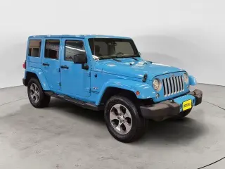 Jeep Wrangler Unlimited 2017 4x4 Sahara SUV de 4 puertas