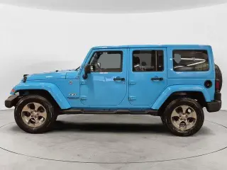 Jeep Wrangler Unlimited 2017 4x4 Sahara SUV de 4 puertas