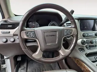 GMC Yukon XL 2015 4x4 Denali 4 puertas SUV