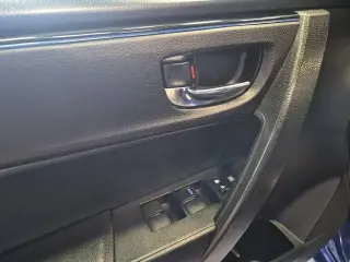 Toyota Corolla 2018 SE 4 puertas Sedán 6M