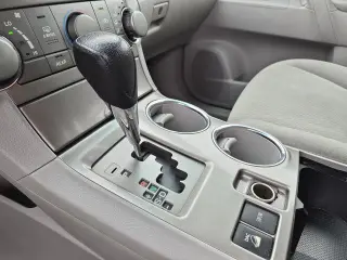 Toyota Highlander 2010 AWD Base 4 puertas SUV
