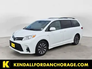 Toyota Sienna 2019 AWD LE 7 pasajeros 4 puertas Minivan