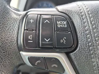 Toyota Sienna 2019 AWD LE 7 pasajeros 4 puertas Minivan