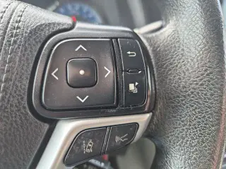Toyota Sienna 2019 AWD LE 7 pasajeros 4 puertas Minivan
