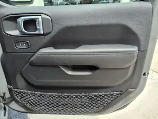 Jeep Wrangler 2023 4x4 Sahara 4 puertas SUV