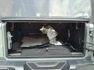 Jeep Wrangler 2023 4x4 Sahara 4 puertas SUV