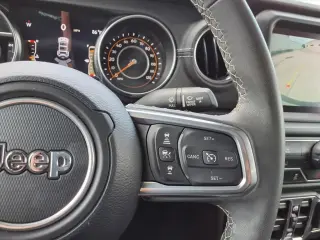 Jeep Wrangler 2023 4x4 Sahara 4 puertas SUV
