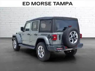 Jeep Wrangler 2023 4x4 Sahara 4 puertas SUV