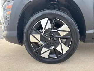Hyundai KONA 2025 AWD SEL 4 puertas Crossover
