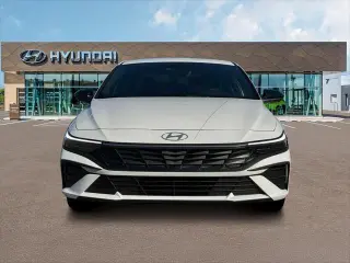 Hyundai ELANTRA Híbrido 2025 SEL Sport 4 puertas Sedan