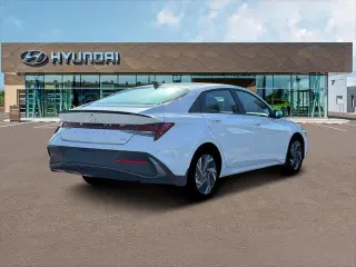 Hyundai ELANTRA Híbrido 2025 SEL Sport 4 puertas Sedan