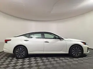 Nissan Altima 2024 AWD 2.5 SV 4dr Sedan