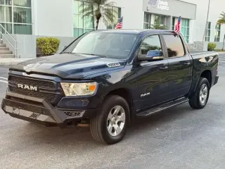 Ram 1500 Big Horn ( Diesel )