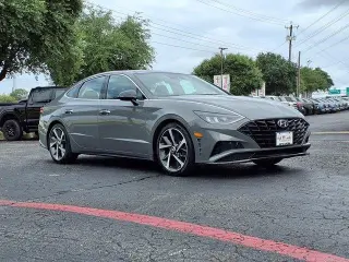 Hyundai SONATA 2023 SEL Plus 4 puertas Sedan