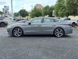 Hyundai SONATA 2023 SEL Plus 4 puertas Sedan