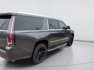 Cadillac Escalade ESV 2018 Lujo 4 puertas SUV