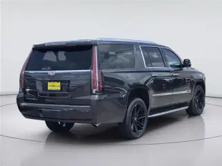 Cadillac Escalade ESV 2018 Lujo 4 puertas SUV