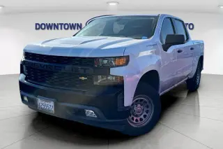 Chevrolet Silverado 1500 2020 4x4 Work Truck 4 puertas Cabina Crew 5.8 pies. SB
