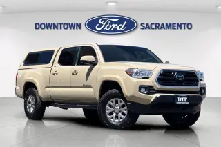 Toyota Tacoma 2019 4x4 TRD Off-Road 4 puertas Cabina Doble 6.1 pies LB
