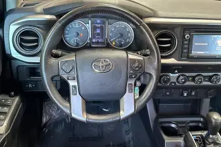Toyota Tacoma 2019 4x4 TRD Off-Road 4 puertas Cabina Doble 6.1 pies LB
