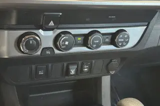 Toyota Tacoma 2019 4x4 TRD Off-Road 4 puertas Cabina Doble 6.1 pies LB