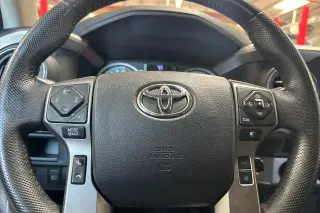 Toyota Tacoma 2019 4x4 TRD Off-Road 4 puertas Cabina Doble 6.1 pies LB