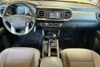 Toyota Tacoma 2019 4x4 TRD Off-Road 4 puertas Cabina Doble 6.1 pies LB