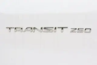 Ford Transit 2025 250 3 puertas SWB Techo Bajo Furgón de Carga