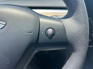 Tesla Model 3 2023 4 puertas Sedan