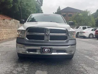 Ram 1500 2018 4x2 Express Cabina Regular 2 puertas 6.3 pies. Pickup SB