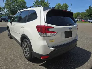 Subaru Forester 2024 AWD Premium 4 puertas Crossover