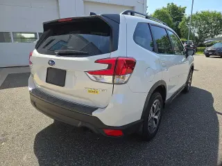 Subaru Forester 2024 AWD Premium 4 puertas Crossover