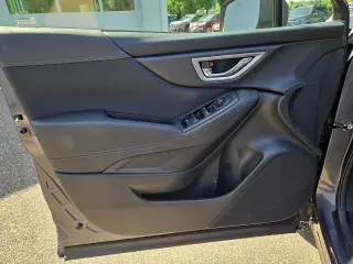 Subaru Forester 2023 AWD Premium 4 puertas Crossover