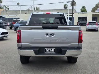 Ford F-150 2025 4x4 XLT 4 puertas SuperCrew 5.5 pies. SB