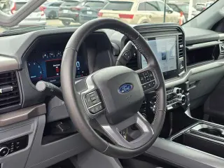 Ford F-150 2025 4x4 XLT 4 puertas SuperCrew 5.5 pies. SB