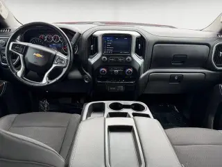 Chevrolet Silverado 1500 2021 4x2 LT 4 puertas Crew Cab 5.8 pies. Caja corta