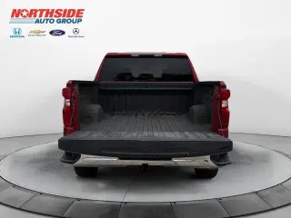 Chevrolet Silverado 1500 2021 4x2 LT 4 puertas Crew Cab 5.8 pies. Caja corta